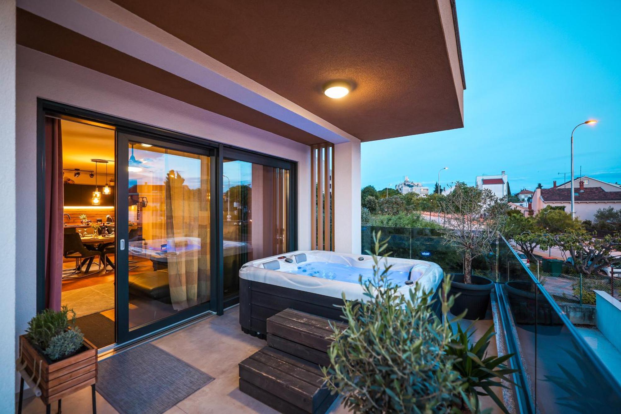 Luma Luxury Apartment With Jacuzzi 자다르 외부 사진