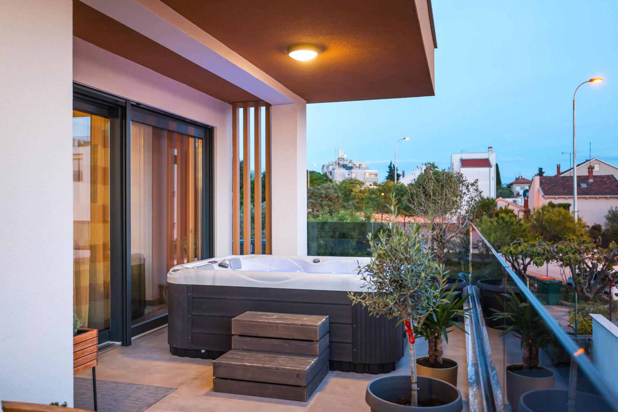 Luma Luxury Apartment With Jacuzzi 자다르 외부 사진