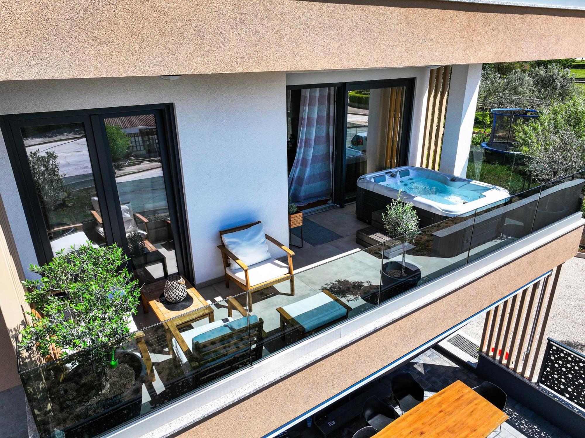 Luma Luxury Apartment With Jacuzzi 자다르 외부 사진