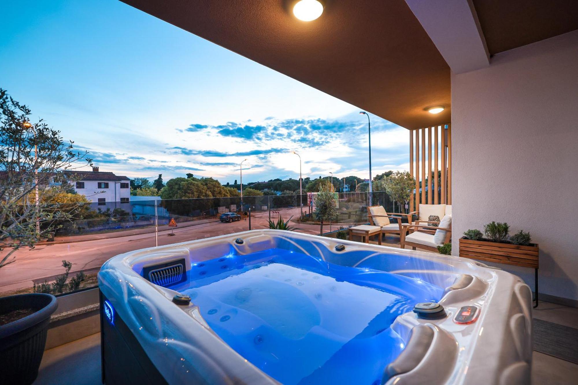 Luma Luxury Apartment With Jacuzzi 자다르 외부 사진