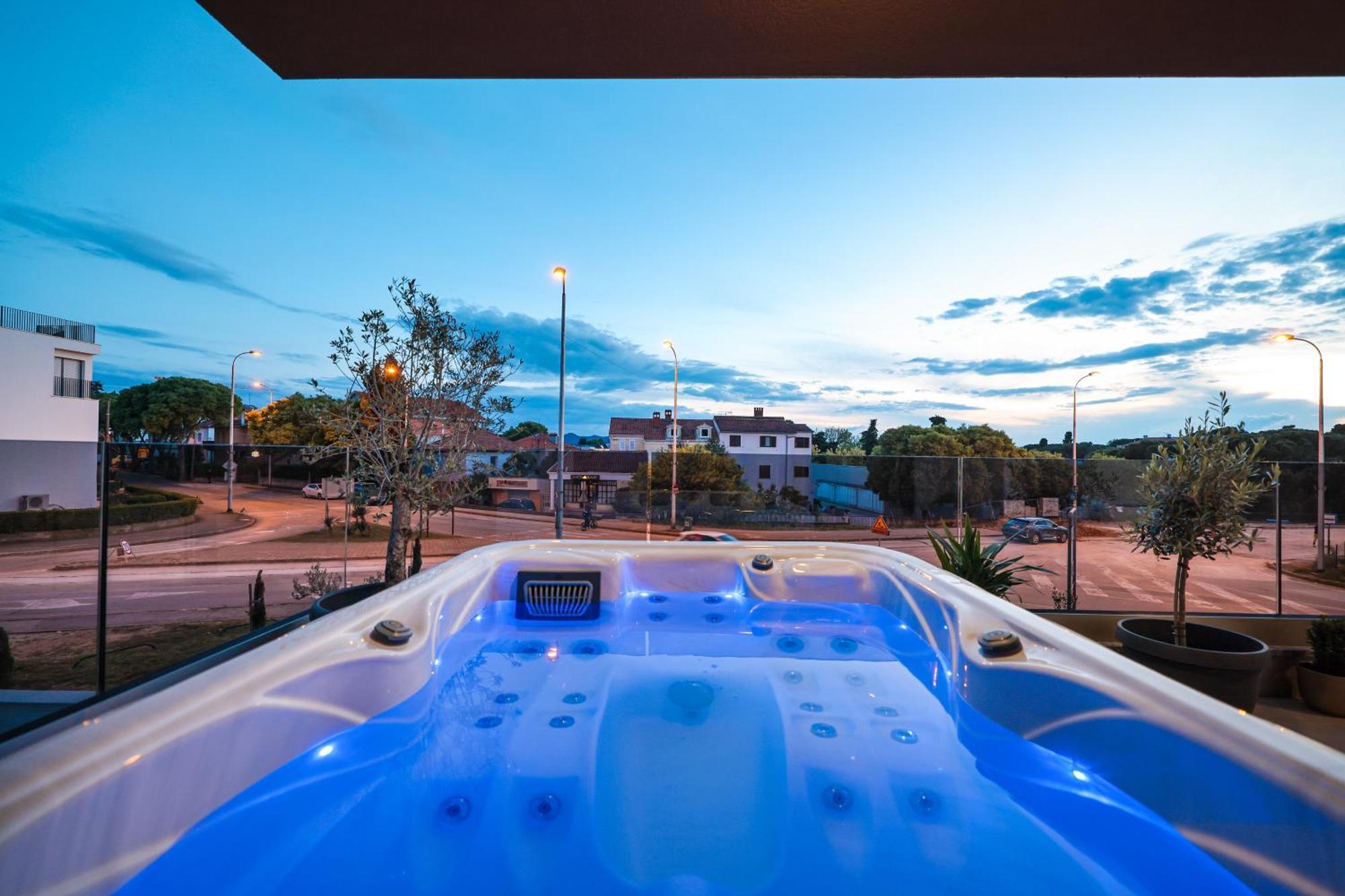 Luma Luxury Apartment With Jacuzzi 자다르 외부 사진